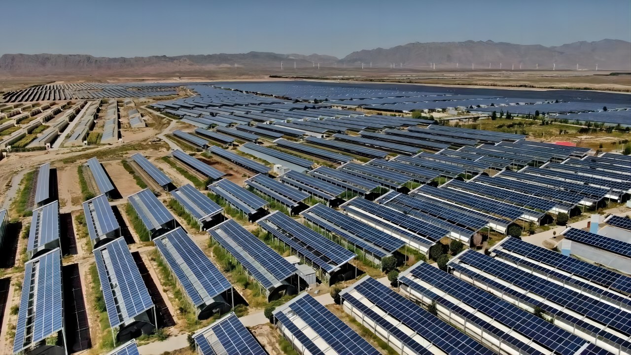 Proyecto de sistema de energía solar para agricultura